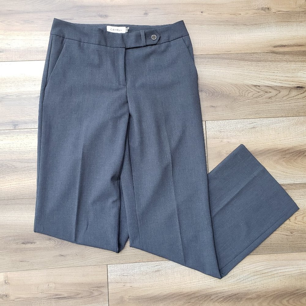NWOT Calvin Klein classic fit Sz. 2 gray pants